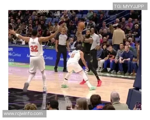 鹈鹕与尼克斯精彩对决直播全程回顾与精彩瞬间分析